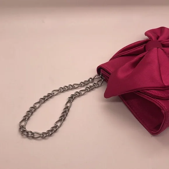 White House/Black Market fuschia mini clutch/wristlet - Picture 6 of 8